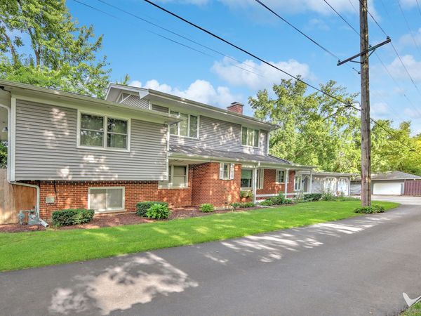 850 W Fabyan Parkway, Batavia, IL 60510
