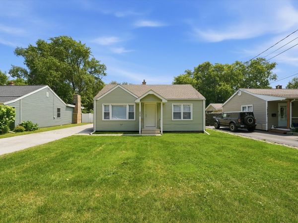 16737 Sayre Avenue , Tinley Park, IL 60477
