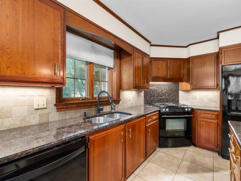 1711 Willow Drive, Sandusky, OH 44870 Photo 42
