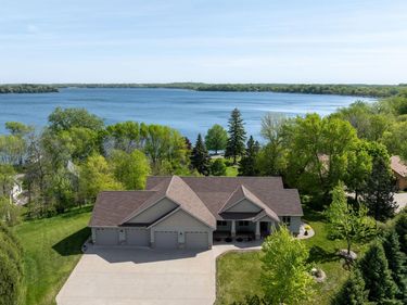 60340 Maverick Court , Madison Lake, MN 56063