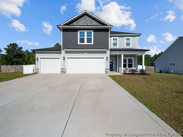 332 Bulldawg Lane, Raeford, NC 28376