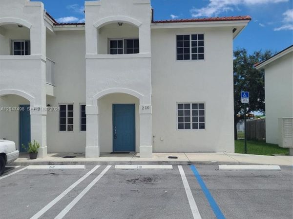 210 SW 3rd Ct , Florida City, FL 33034