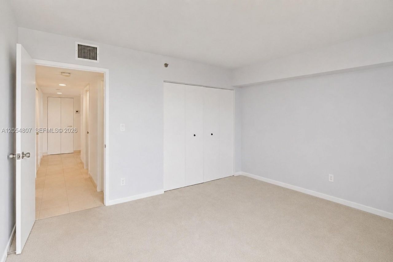 3600 Mystic Pointe Dr , Unit 1207, Aventura, FL 33180 Photo