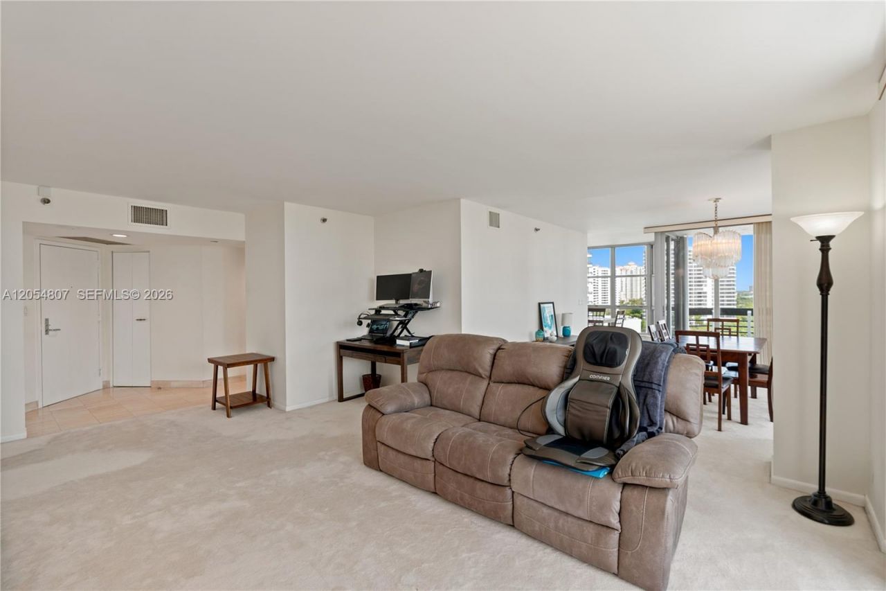 3600 Mystic Pointe Dr , Unit 1207, Aventura, FL 33180 Photo