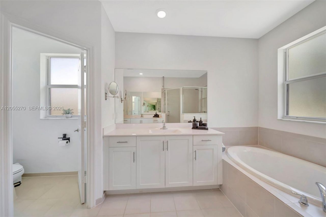 1361 SE 27th Ter, Homestead, FL 33035 Photo