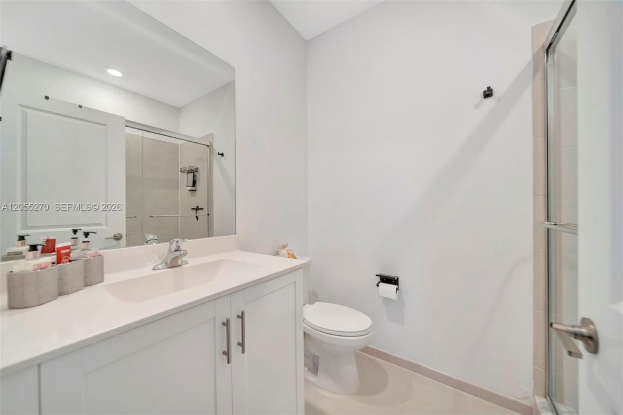 1361 SE 27th Ter, Homestead, FL 33035 Photo