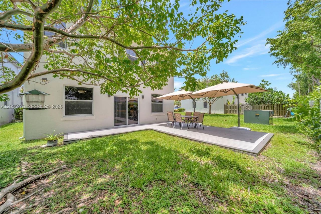 1361 SE 27th Ter, Homestead, FL 33035 Photo