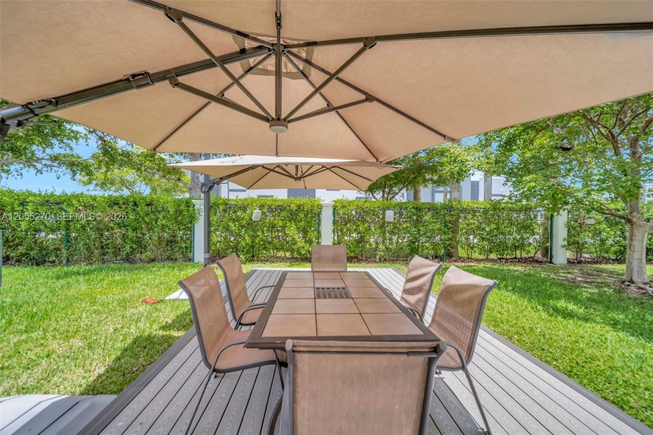 1361 SE 27th Ter, Homestead, FL 33035 Photo