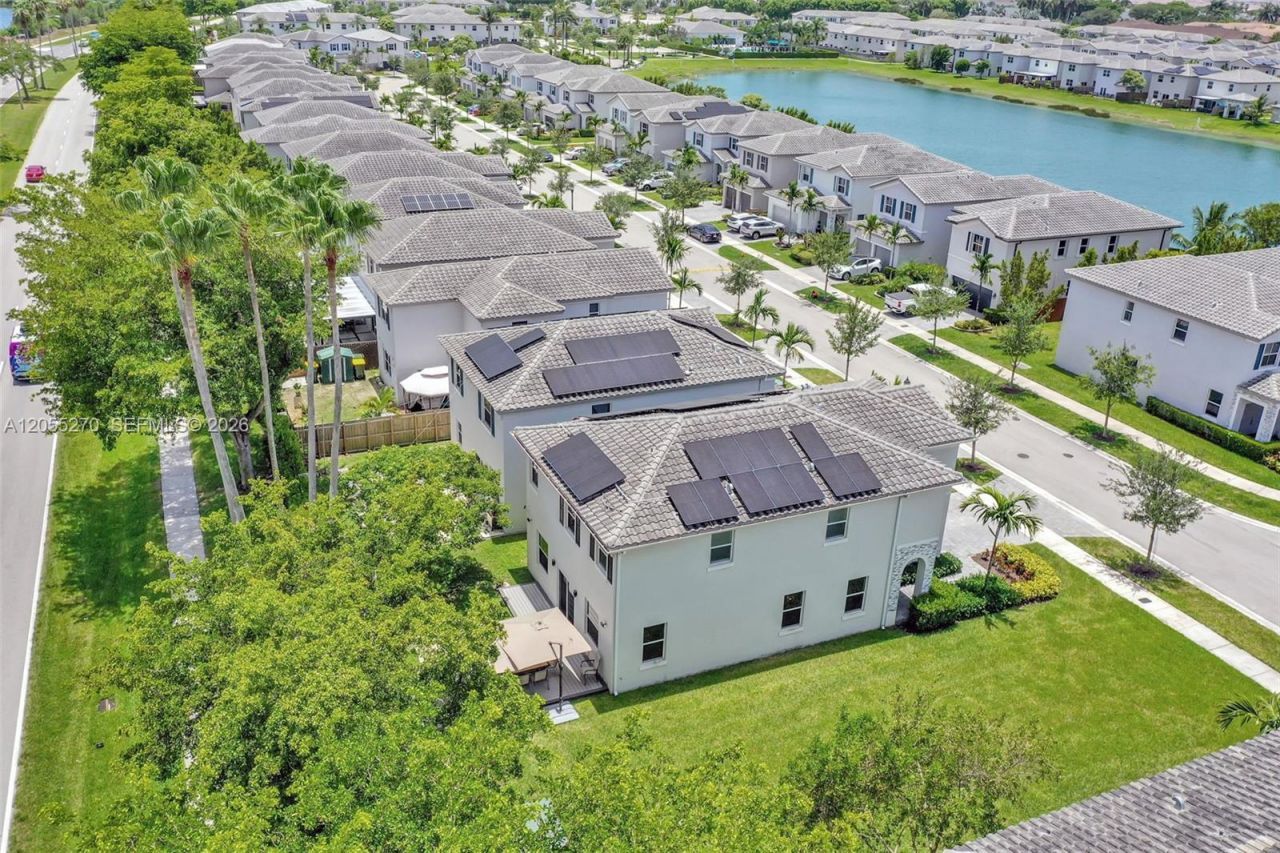 1361 SE 27th Ter, Homestead, FL 33035 Photo
