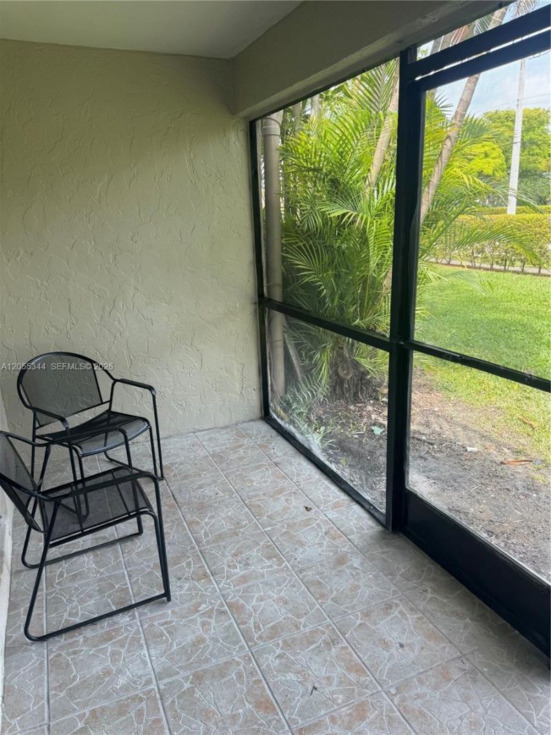 9050 NW 28th St , Unit 136, Coral Springs, FL 33065 Photo