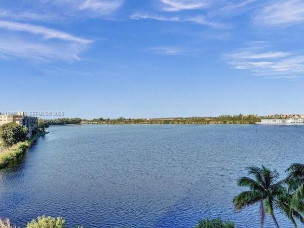 1301 NE Miami Gardens Dr , Unit PH11W, Miami, FL 33179