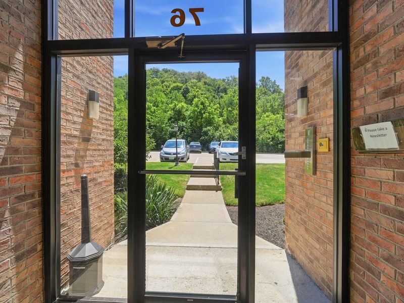 76 View Terrace Drive, Unit 9, Southgate, KY 41071 Photo 2