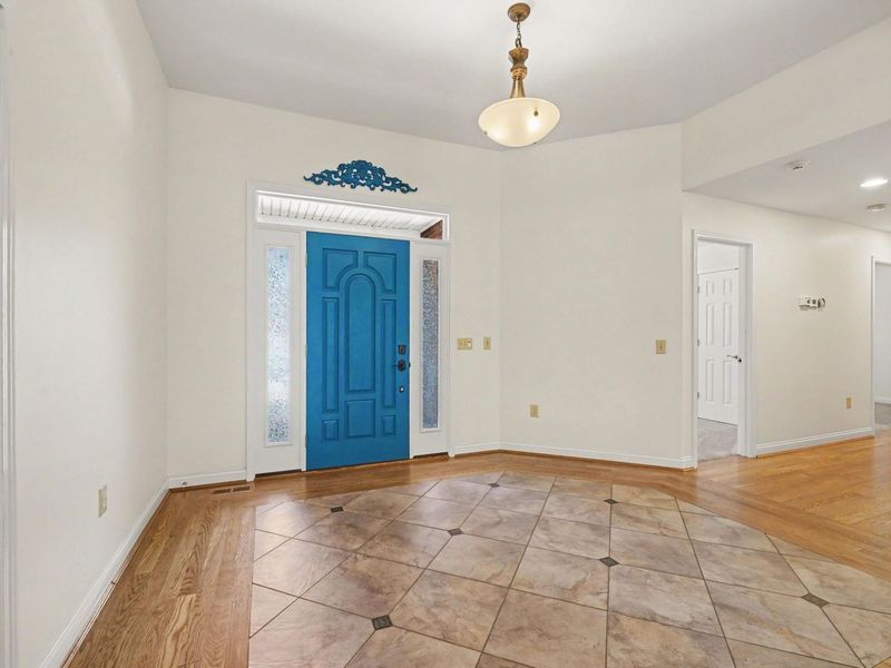 1519 Bottomwood Drive, Hebron, KY 41048 Photo 12