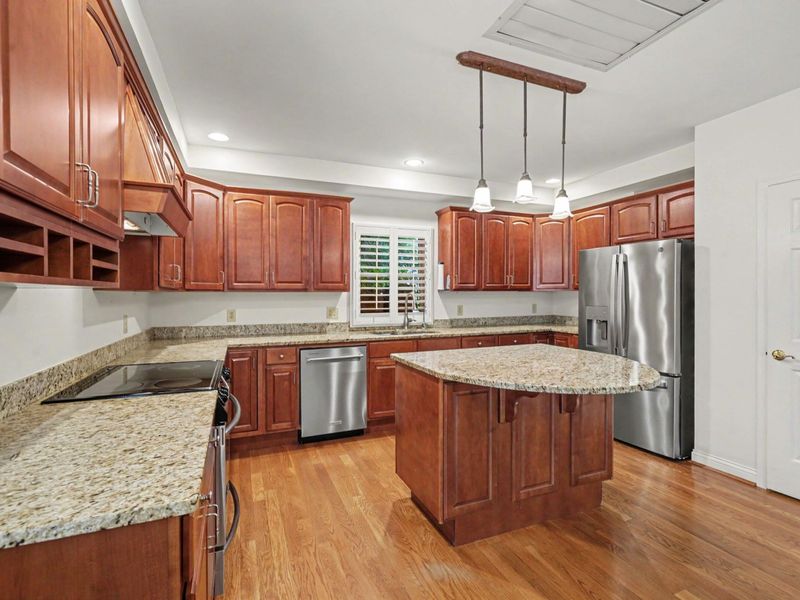 1519 Bottomwood Drive, Hebron, KY 41048 Photo 4