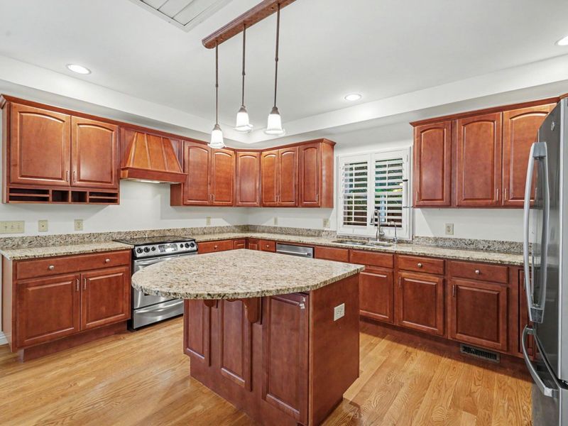 1519 Bottomwood Drive, Hebron, KY 41048 Photo 5