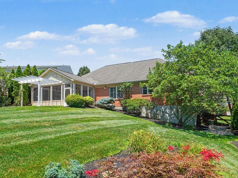1519 Bottomwood Drive, Hebron, KY 41048 Photo 8