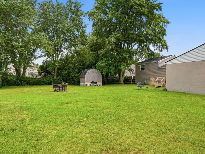 4034 Deer Lake Way, Columbus, OH 43204 Photo 13