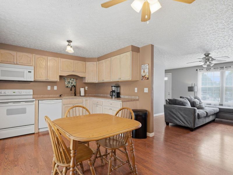 4034 Deer Lake Way, Columbus, OH 43204 Photo 23