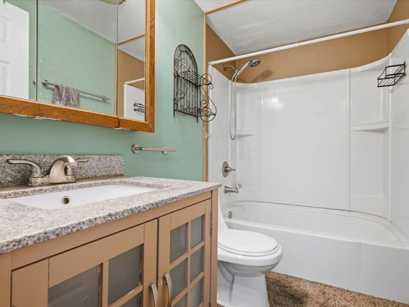 4034 Deer Lake Way, Columbus, OH 43204 Photo 29