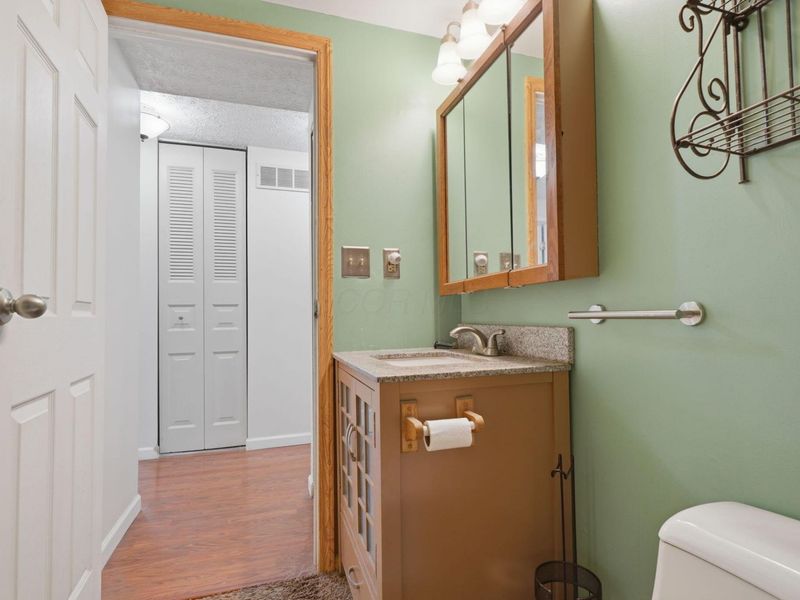 4034 Deer Lake Way, Columbus, OH 43204 Photo 30