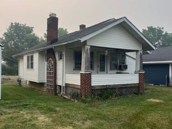 64 Broadlawn Avenue , Columbus, OH 43228