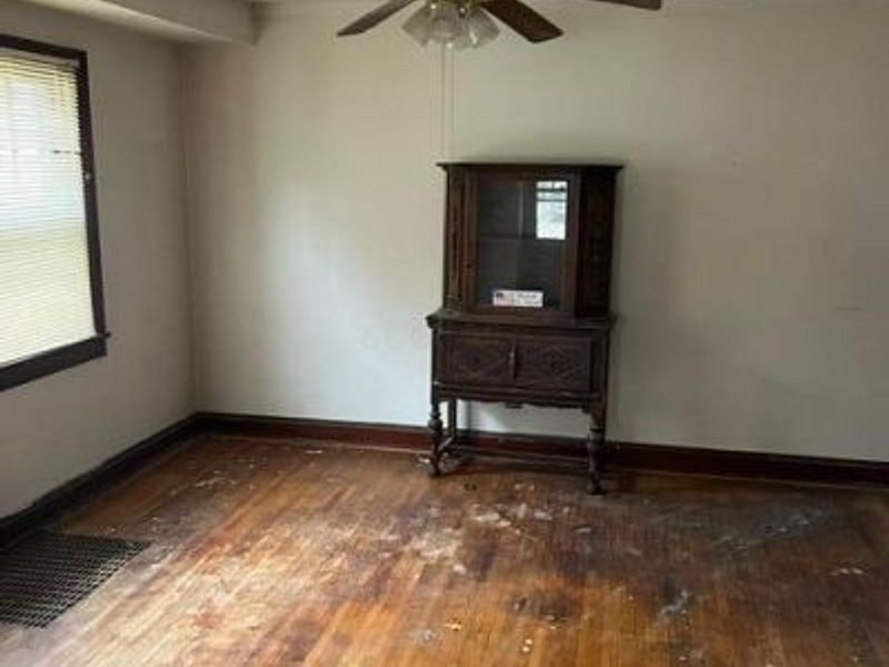 64 Broadlawn Avenue , Columbus, OH 43228 Photo 2