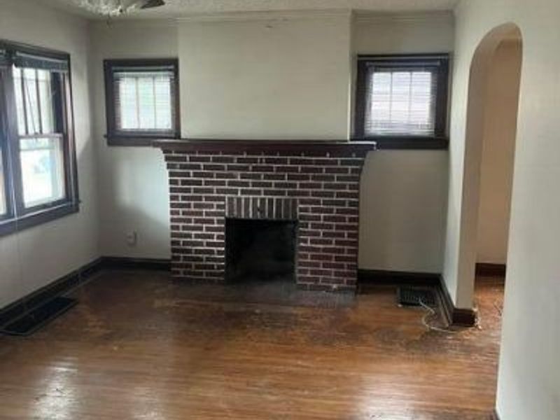 64 Broadlawn Avenue , Columbus, OH 43228 Photo 3