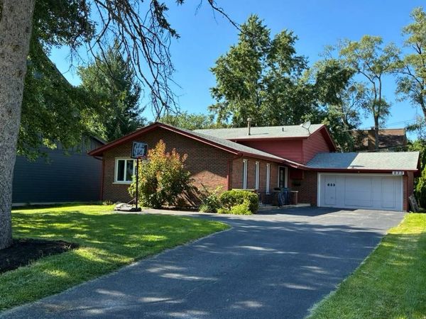 633 E 8th Avenue, Naperville, IL 60563