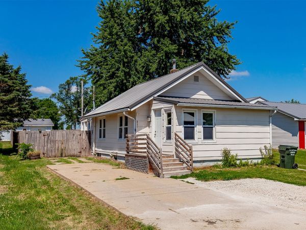 311 NW 1st Street, Melcher Dallas, IA 50163