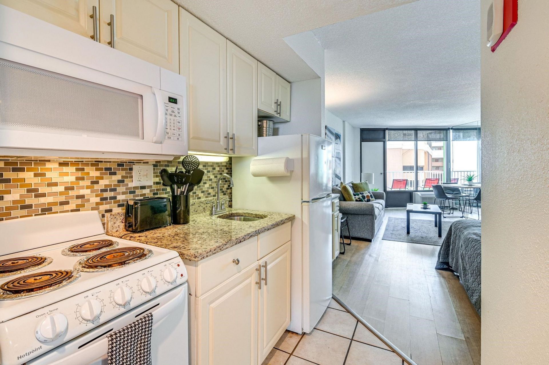 7000 N Ocean Blvd.  Photo 16