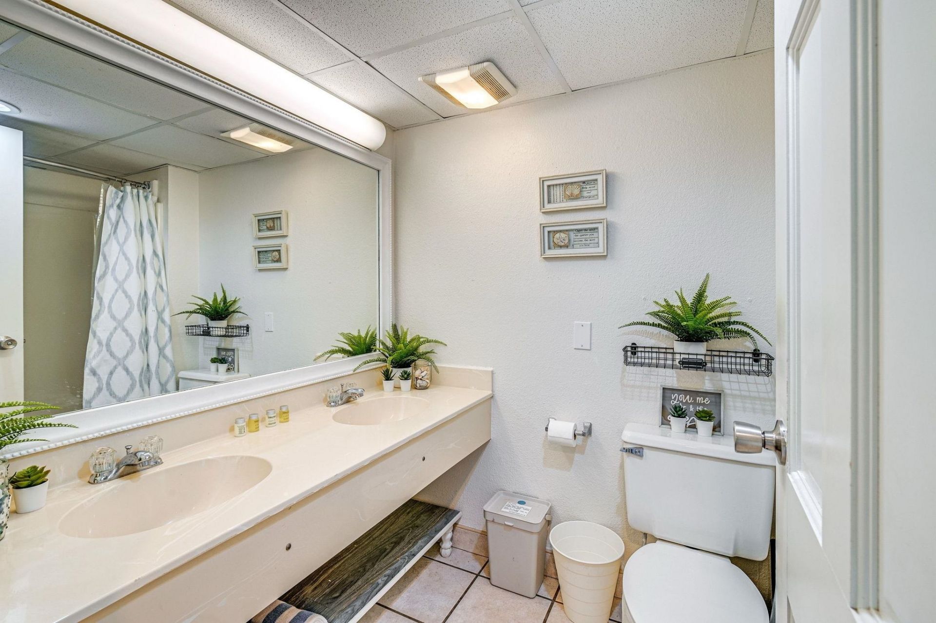 7000 N Ocean Blvd.  Photo 22