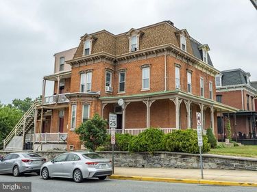 301 CHESTNUT STREET, COLUMBIA, PA 17512