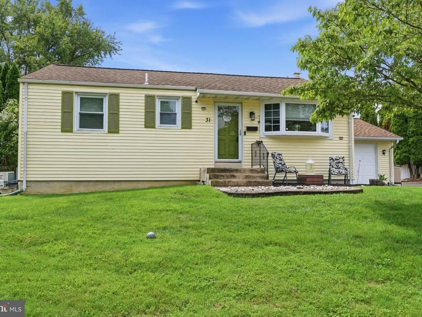 31 Mapleview Drive, Feasterville Trevose, PA 19053 Main Photo