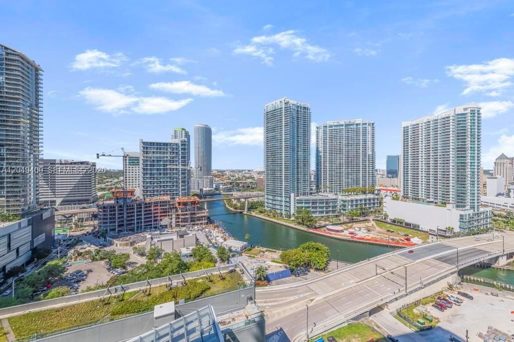 68 SE 6th St , Unit 1710, Miami, FL 33131 Photo