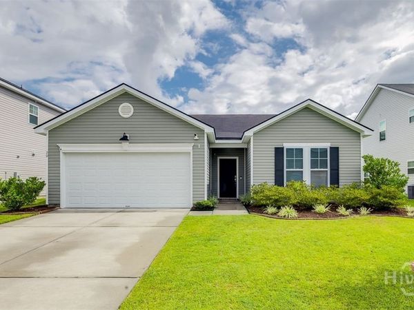 20 Mirror Lake Drive , Savannah, GA 31407