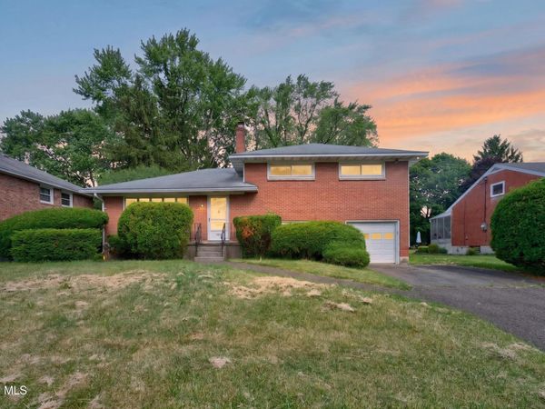 121 Ramsey Place, Albany, NY 12209