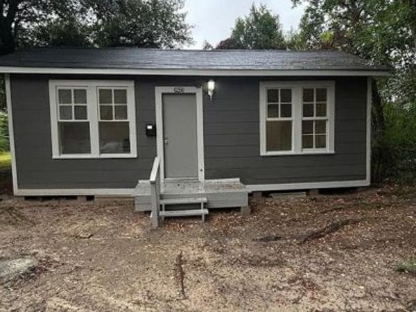 1421 Clover Street, Shreveport, LA 71108