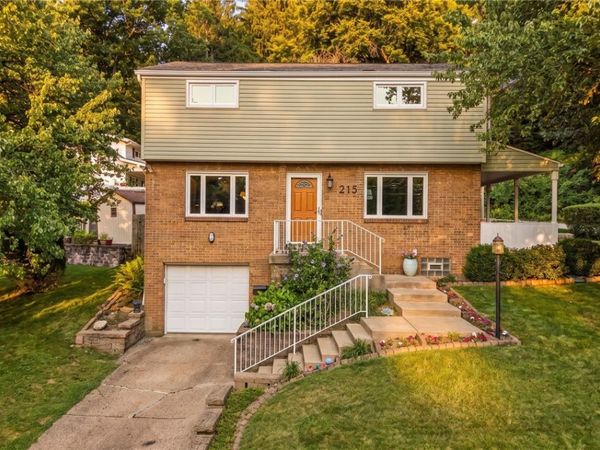 215 Forest Hills Rd , Pittsburgh, PA 15221