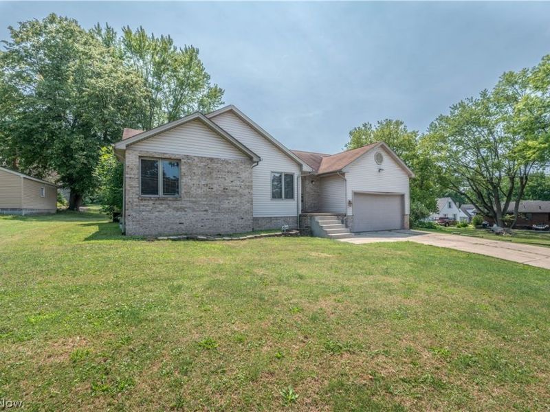 1015 Niles Vienna Road, Niles, OH 44446 Photo 5