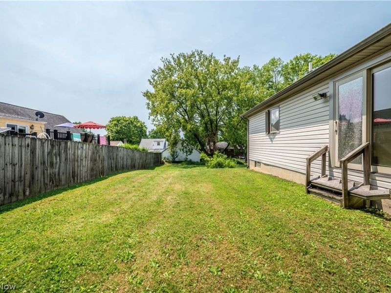 1015 Niles Vienna Road, Niles, OH 44446 Photo 9