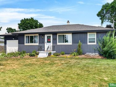 6409 N 63 Street, Omaha, NE 68104