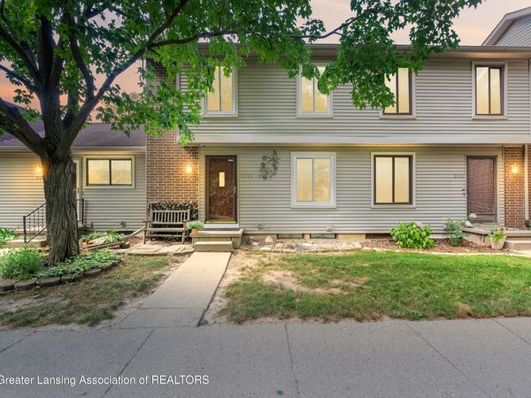2020 Blue Lac Drive, Haslett, MI 48840