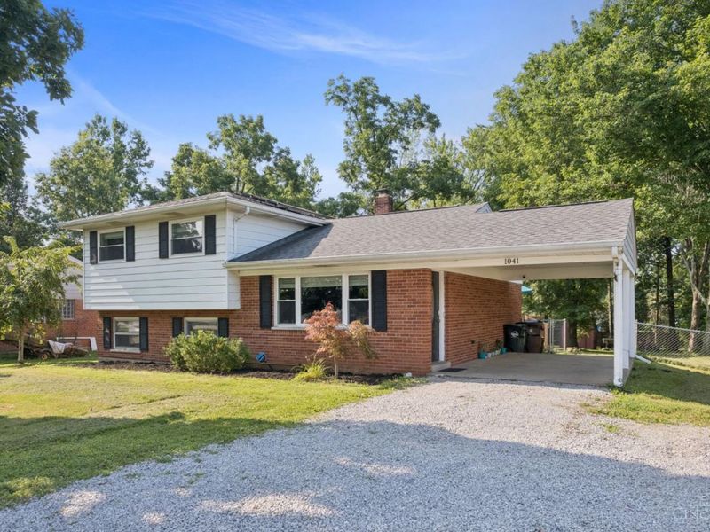 1041 Gaskins Road, Pierce Twp, OH 45245 Photo 3