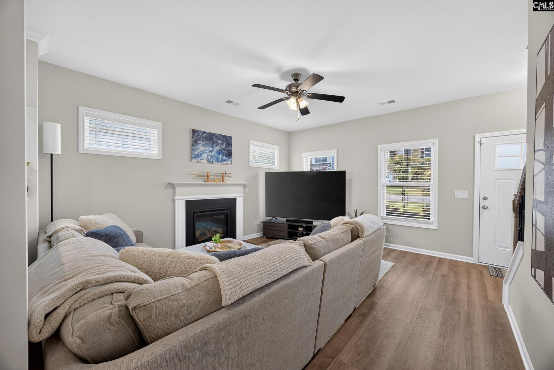125 Calming Creek Way  Photo 10