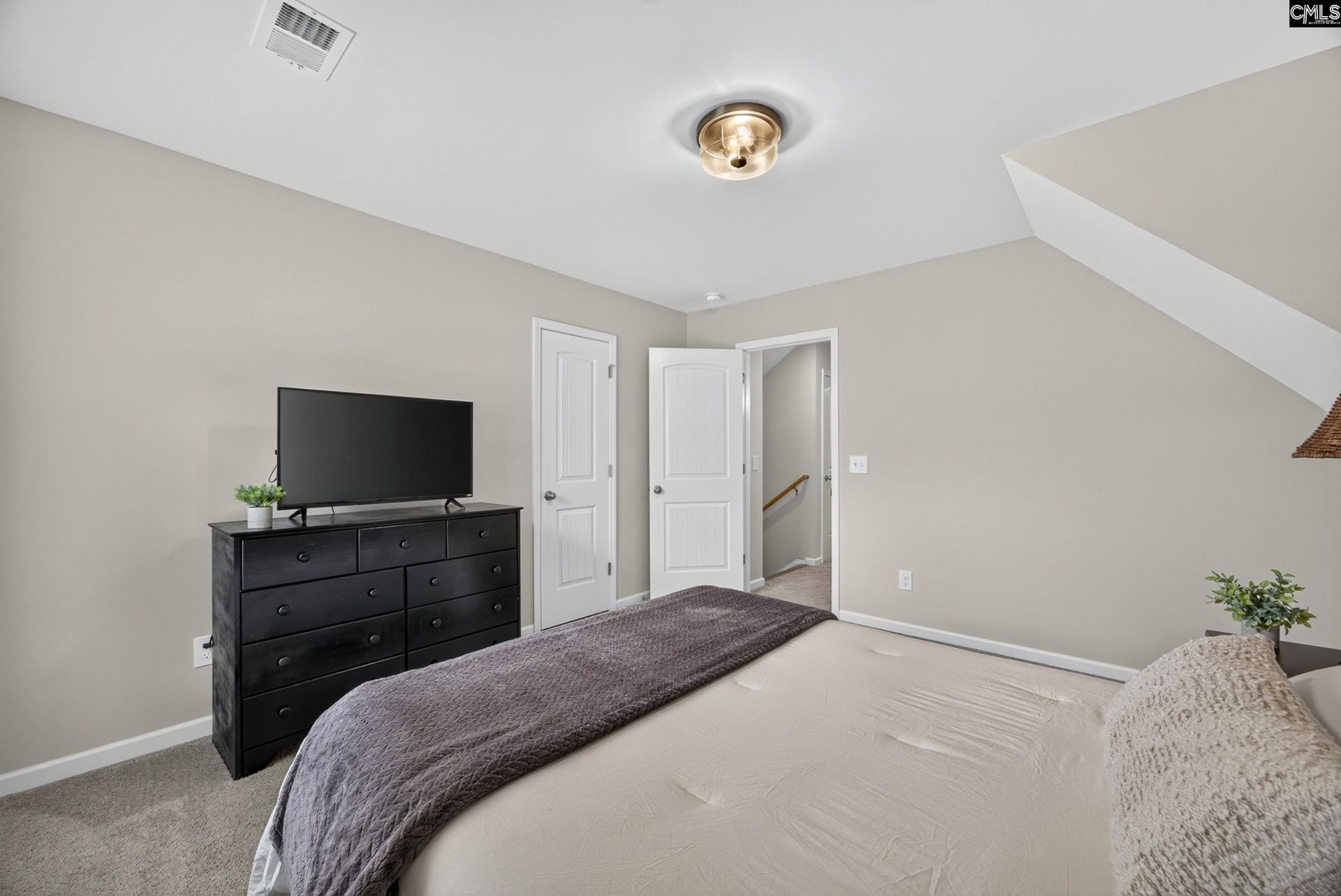 125 Calming Creek Way  Photo 34