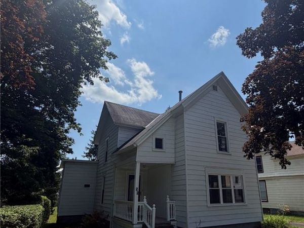55 pleasant , Norwich, NY 13815
