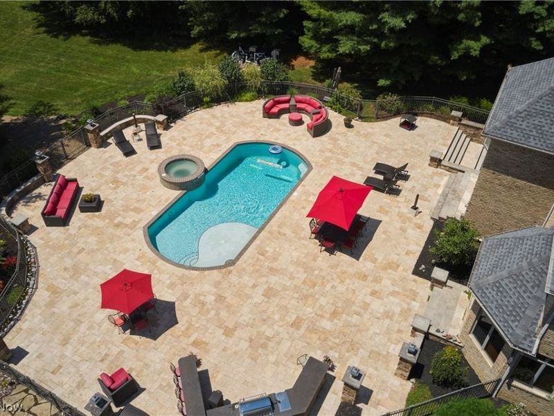 3770 Winterberry Drive, Bath, OH 44333 Photo 7