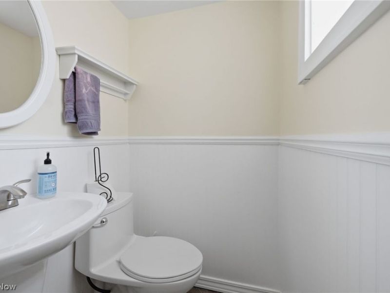 1415 Blossom Park Avenue, Lakewood, OH 44107 Photo 14