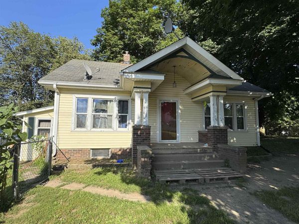 15469 County Home Rd E23 , Anamosa, IA 52205