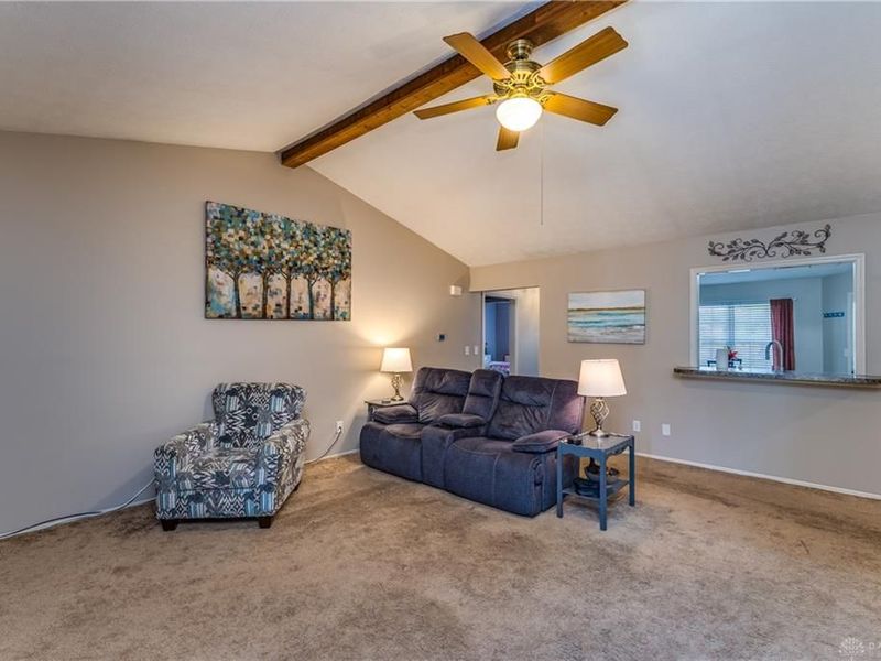 8808 Deer Chase Drive, Huber Heights, OH 45424 Photo 10